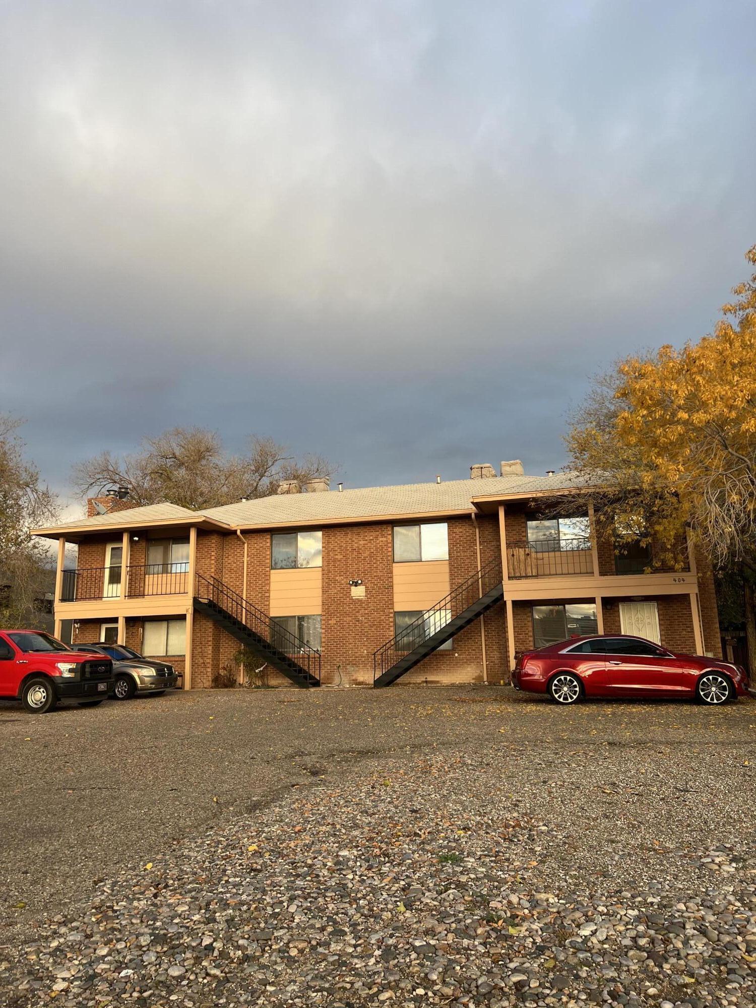 404 Western Skies Drive SE