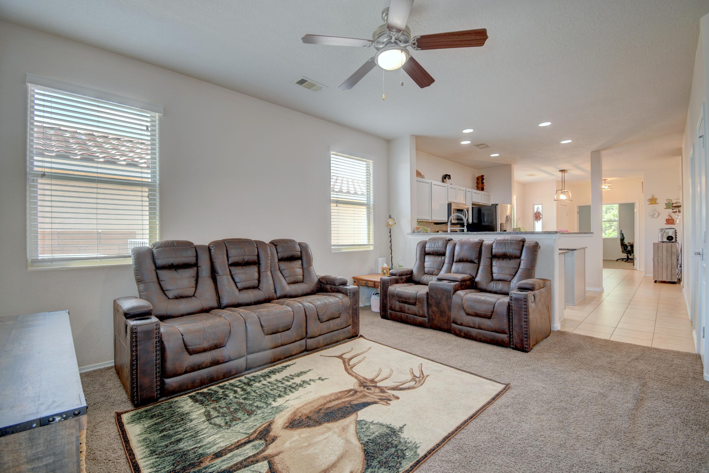 2227 Vista De Colinas Drive SE