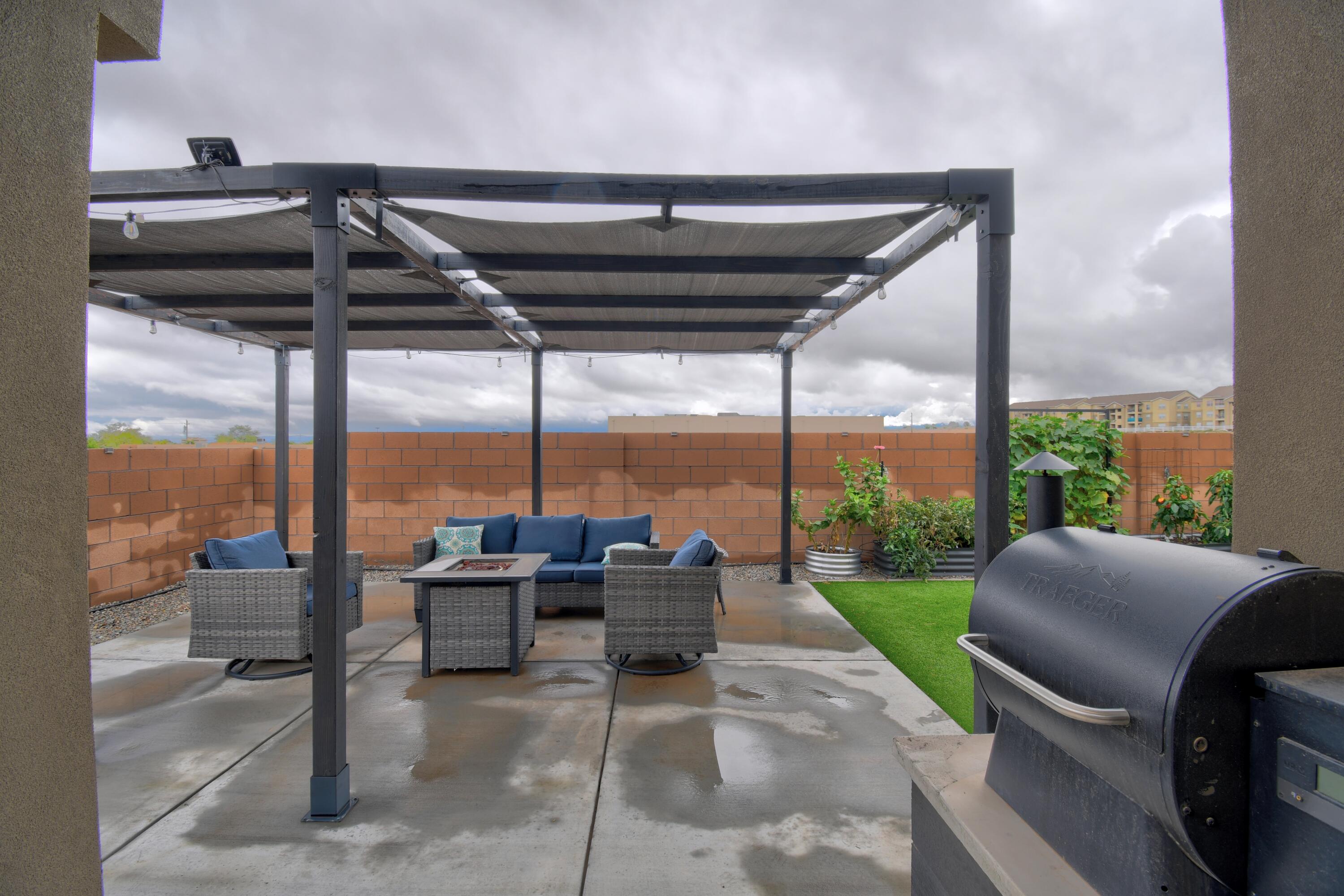 4373 Lauren Loop NE