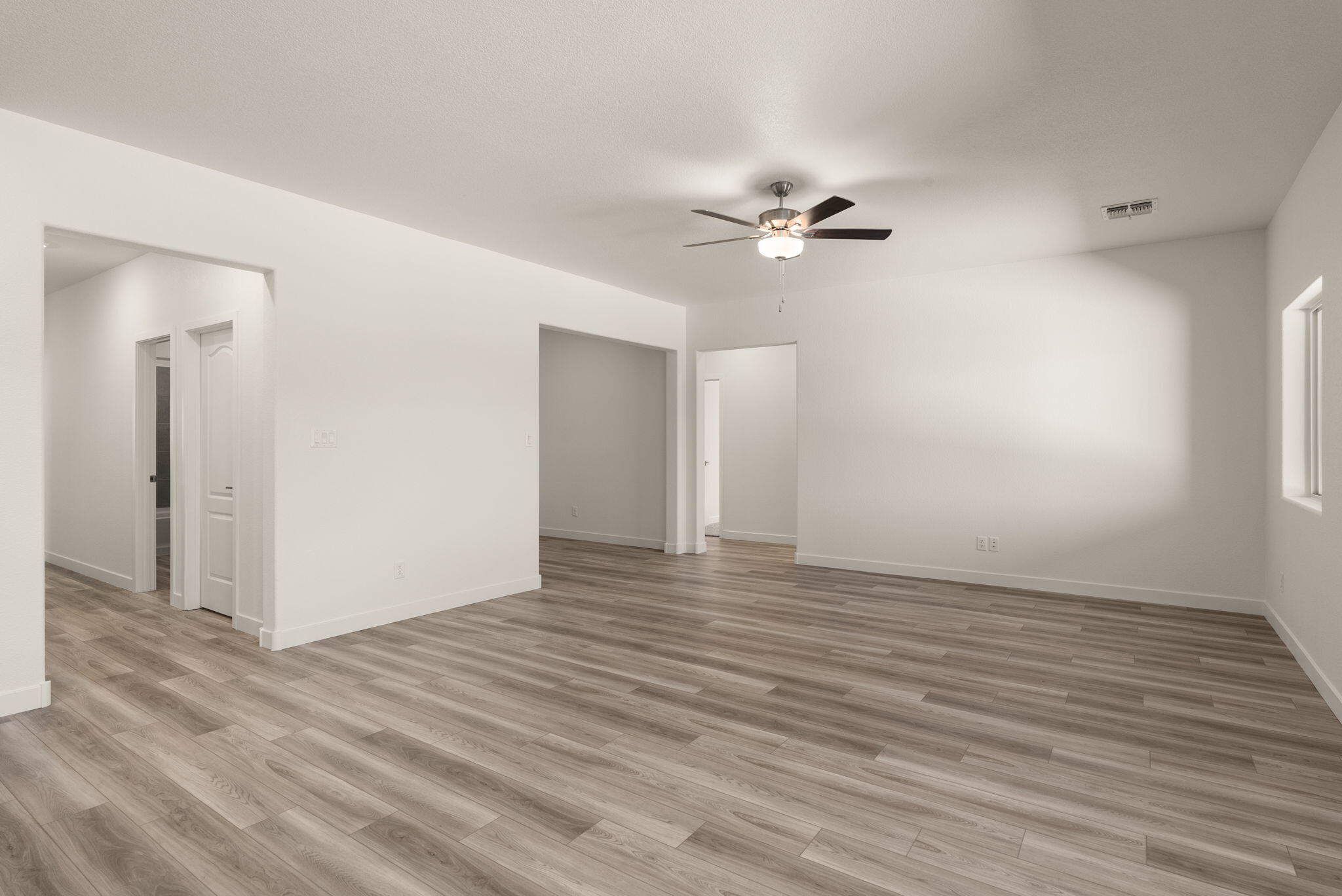 2507 Calle De Las Rosas