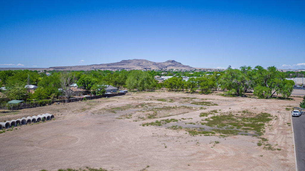 Carson Drive, Los Lunas, New Mexico image 2