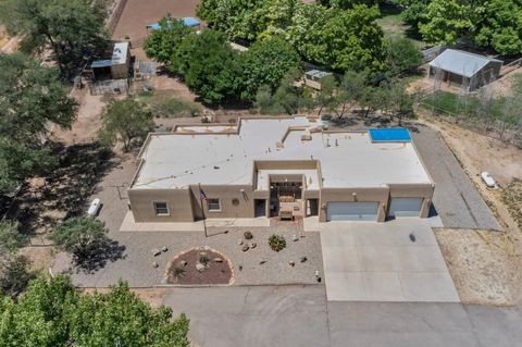 Photo of 250 Phillips Road, Los Lunas, NM 87031 (MLS # 1103600)
