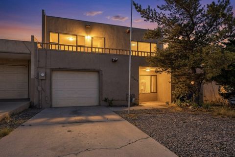 Photo of 13208 Panorama Loop NE, Albuquerque, NM 87123 (MLS # 1101434)