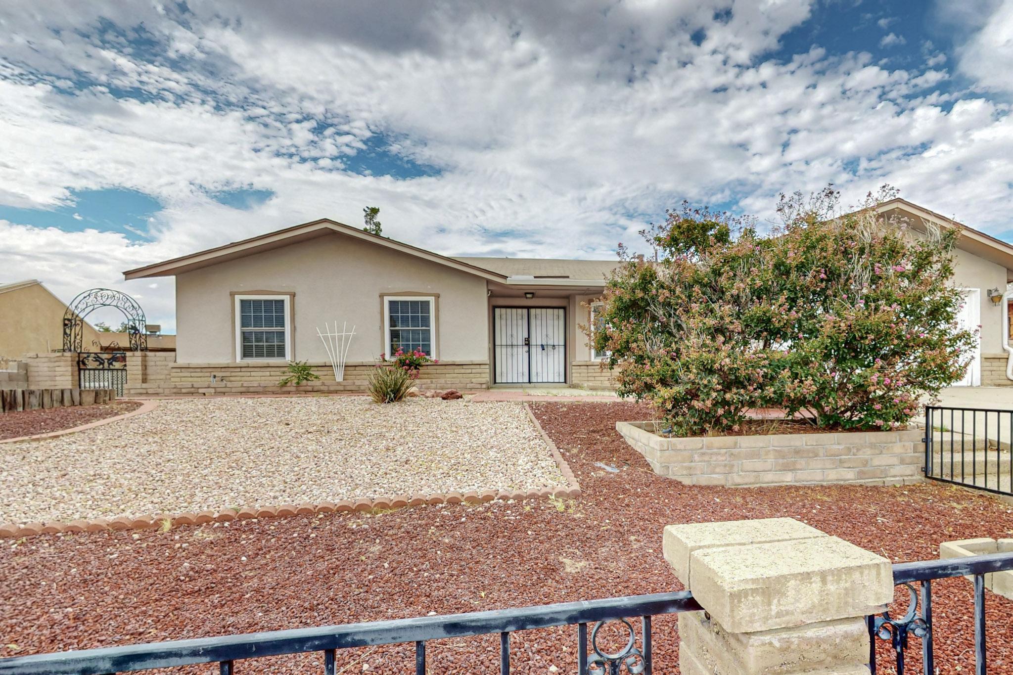 671 Campfire Road, Rio Rancho, New Mexico image 2