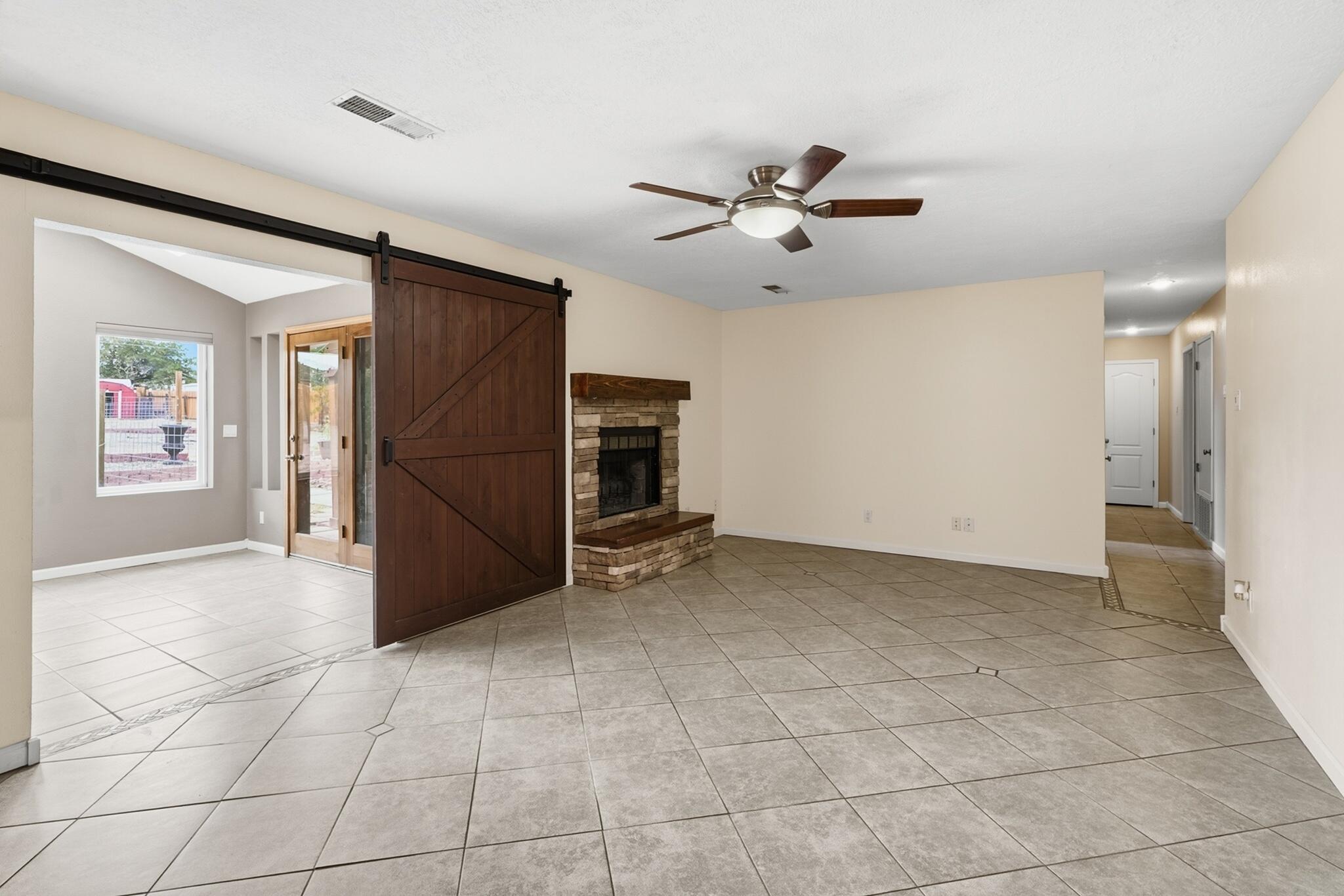 1425 32nd Circle SE