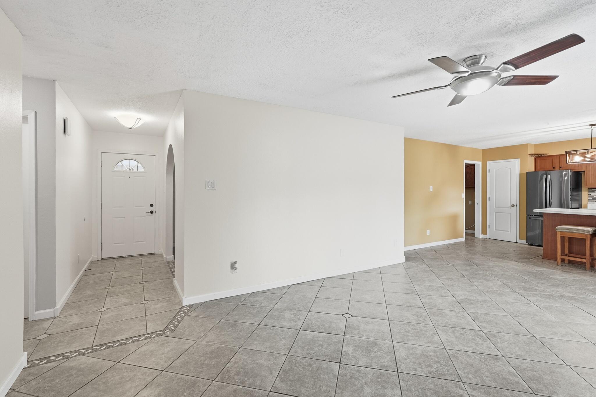 1425 32nd Circle SE