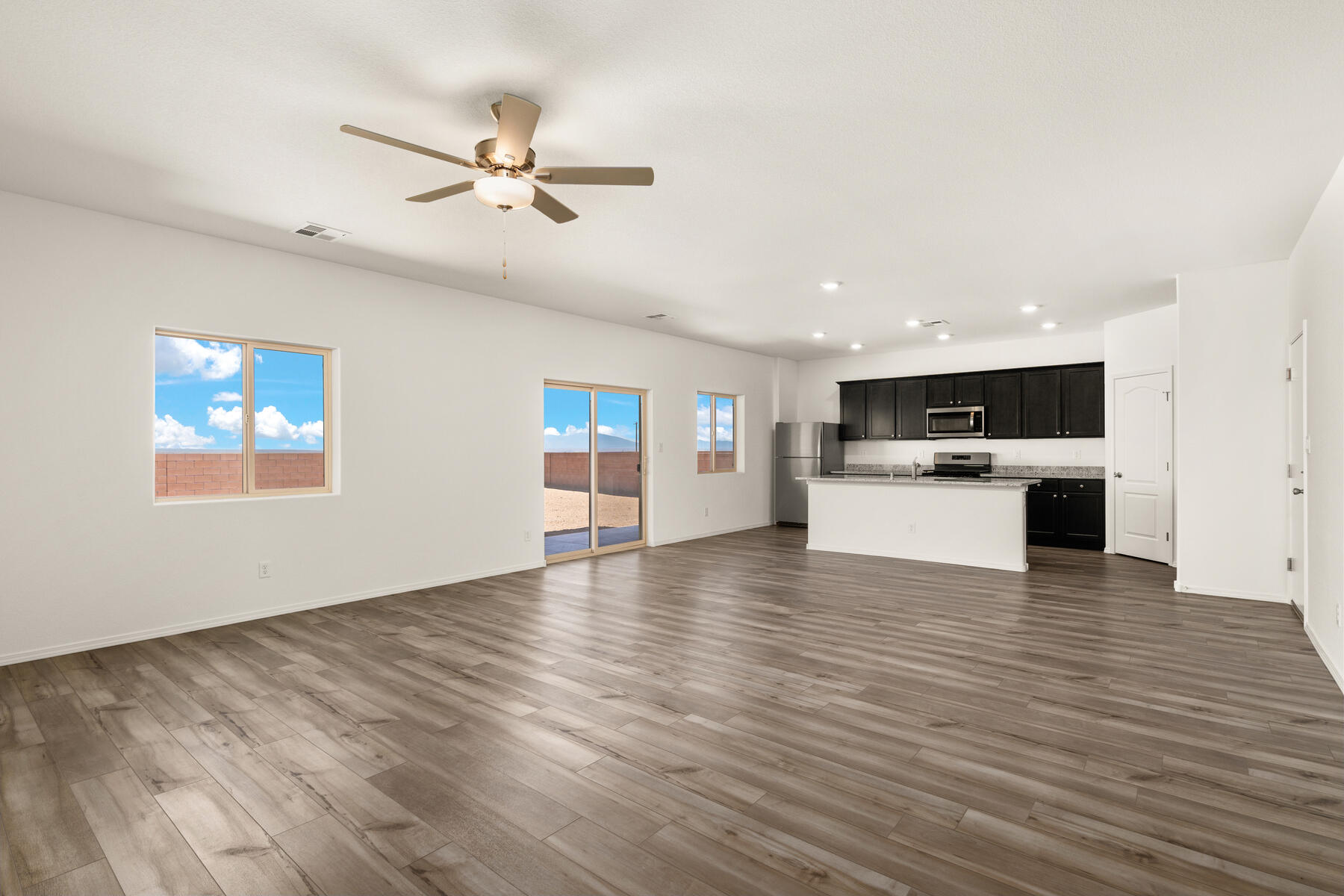 5069 Findley Street, Los Lunas, New Mexico image 2