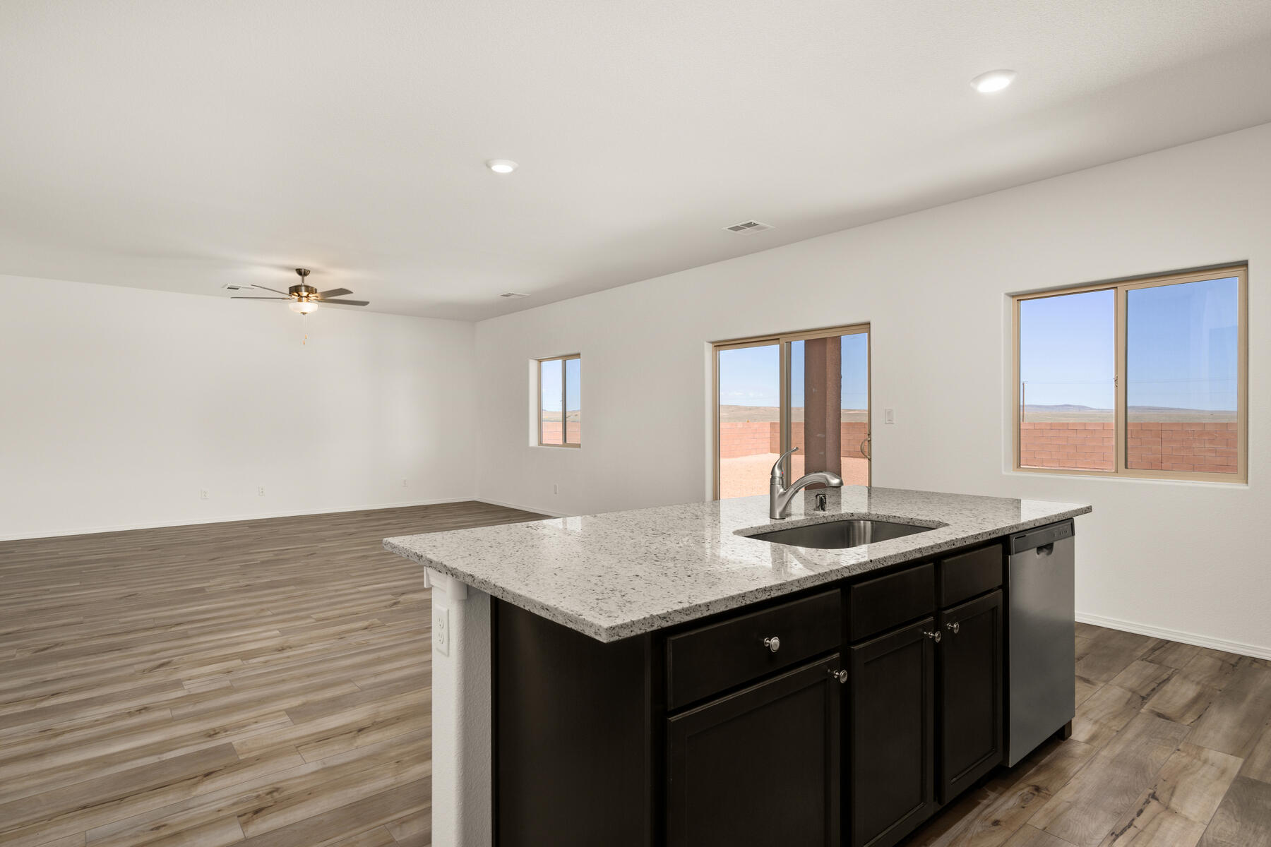 5069 Findley Street, Los Lunas, New Mexico image 6