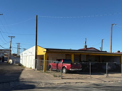 Photo of 835 W CASTILLO Avenue, Belen, NM 87002 (MLS # 1092560)