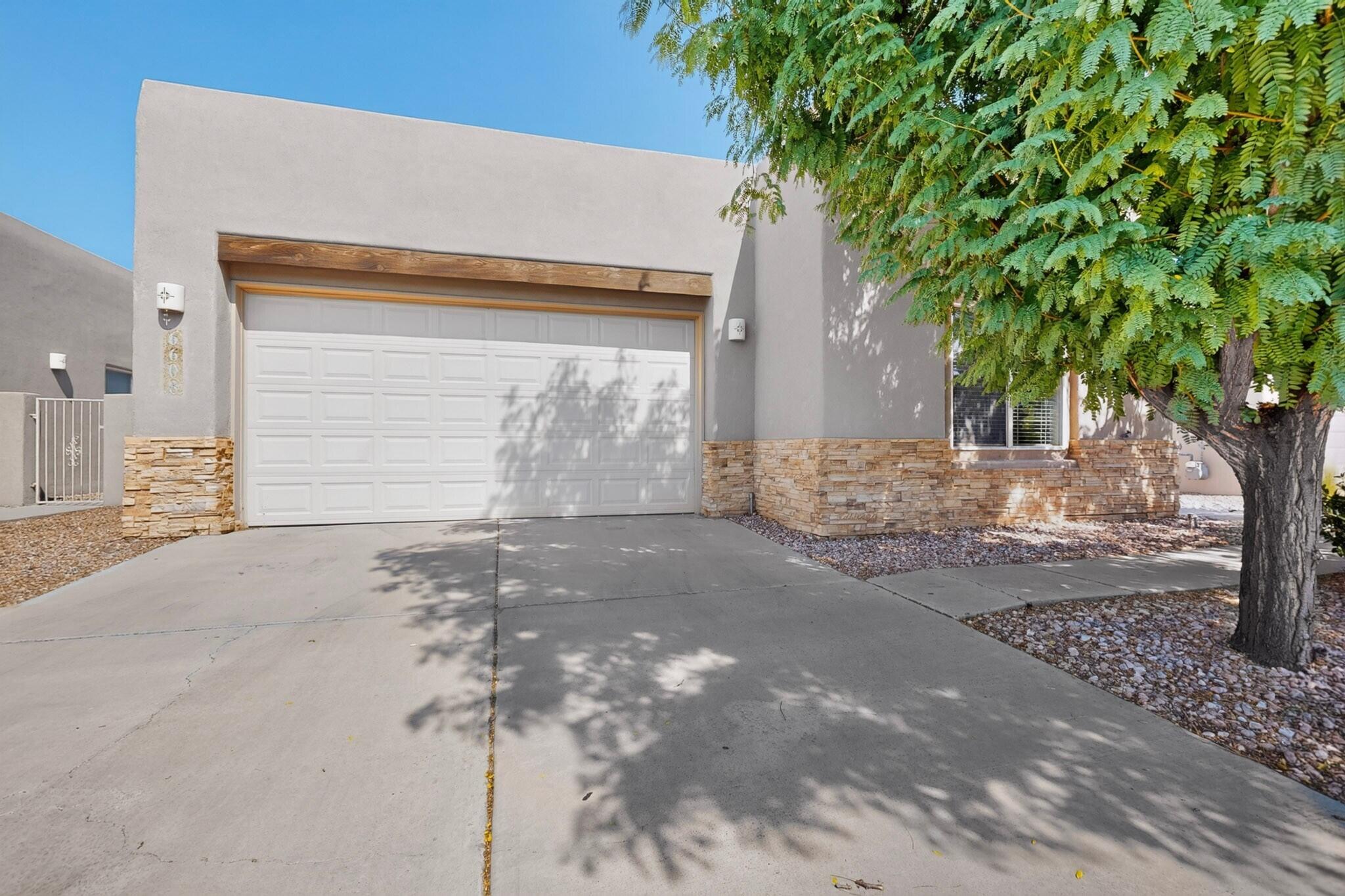 6608 Agave Verde Way NE