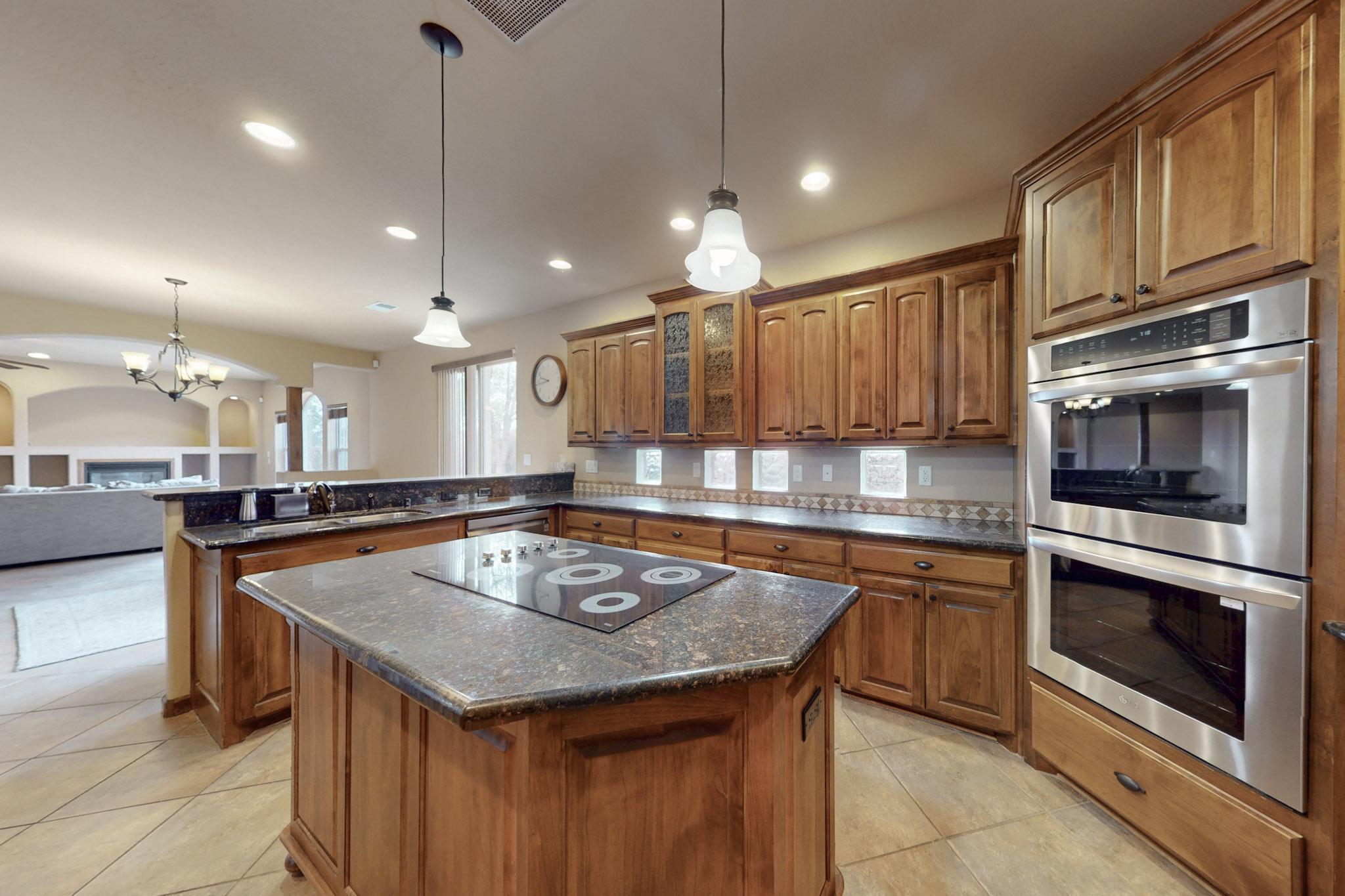 2403 Mountain Road, Albuquerque, New Mexico image 10