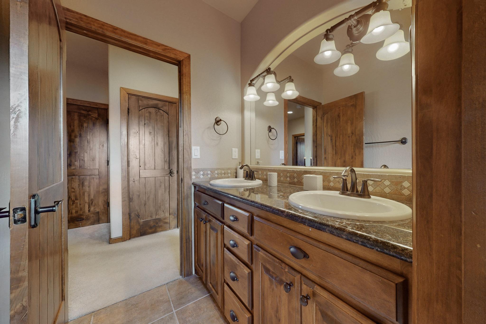 2403 Mountain Road, Albuquerque, New Mexico image 35