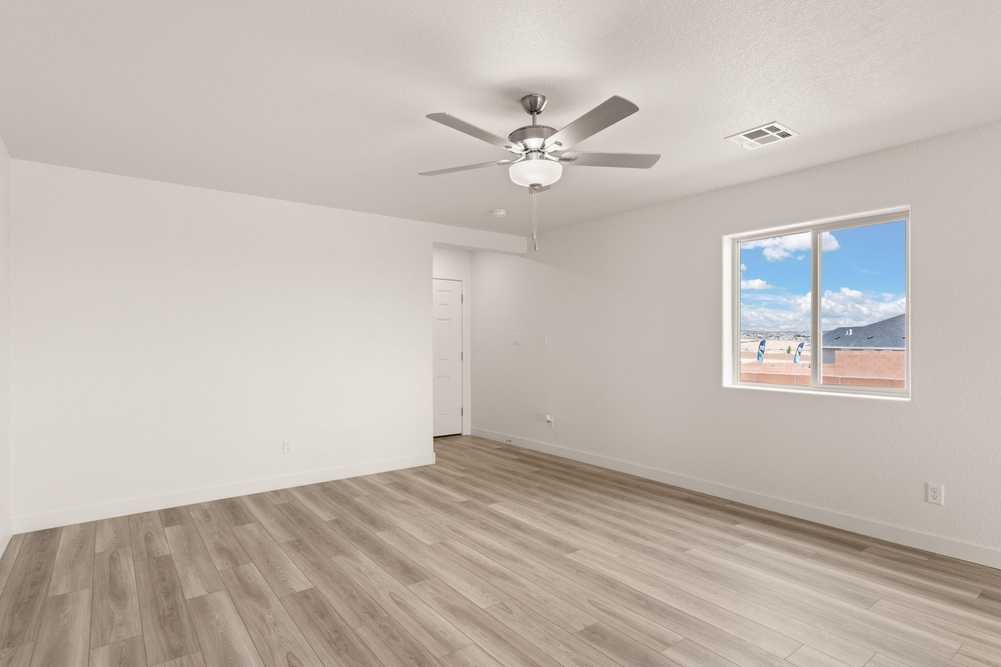 1541 Rawhide Loop Loop NE