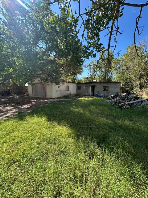 Photo of 259 Lopez Road SE, Los Lunas, NM 87031 (MLS # 1094848)