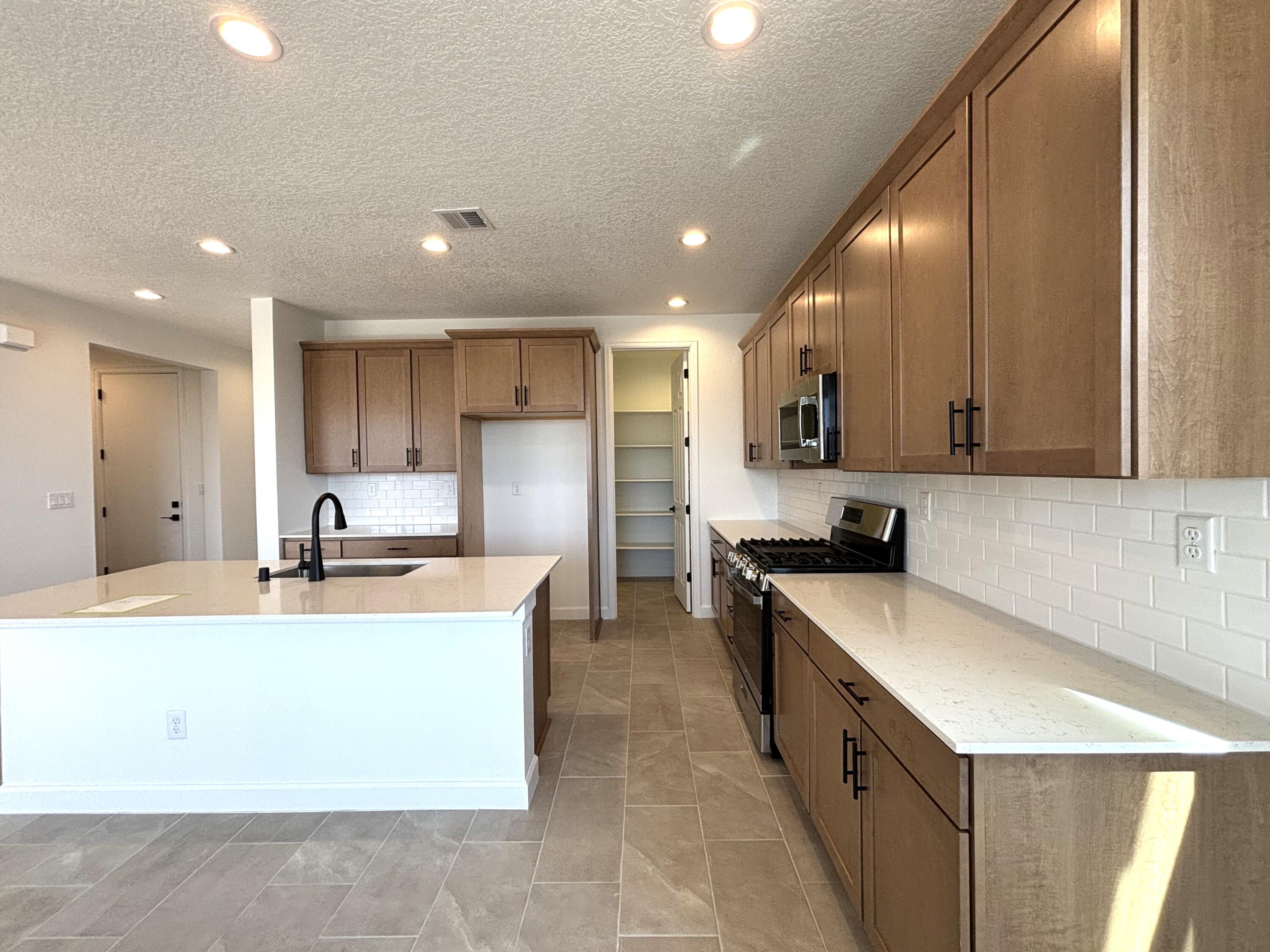 3157 Wolf Tail Loop NE