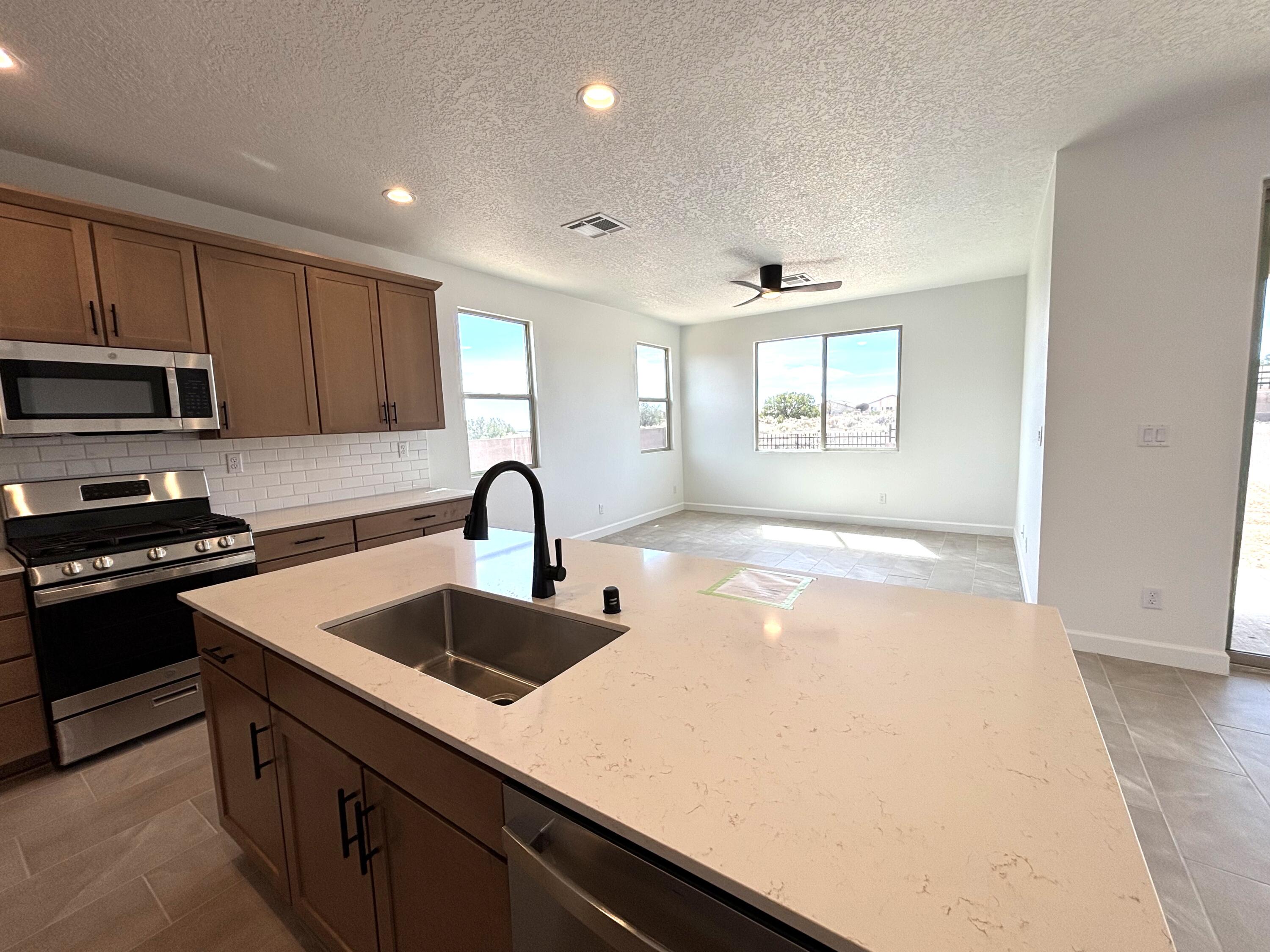 3157 Wolf Tail Loop NE