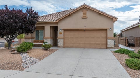 Photo of 800 Purple Aster Drive, Bernalillo, NM 87004 (MLS # 1108323)