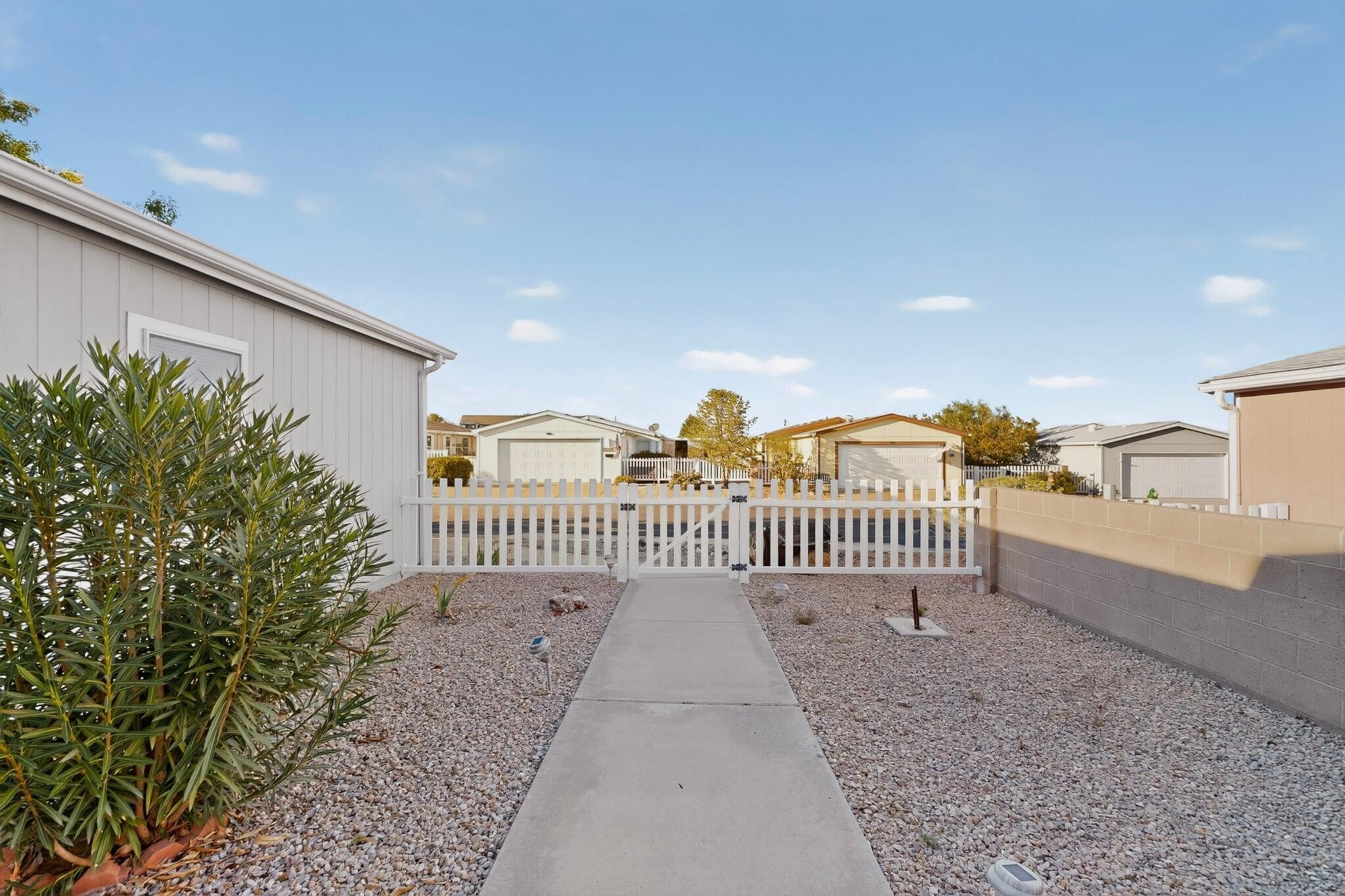 119 Sunrise Bluffs Drive