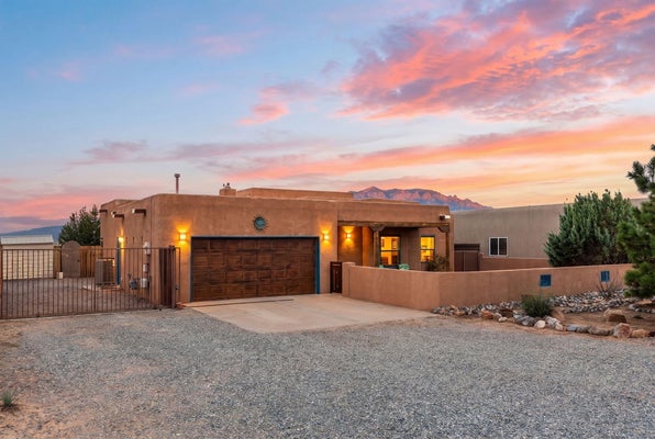 3302 DEMAVEND RD NE, RIO RANCHO, NM 87144 - Image 1811ad409bef4e3eafd47f4d66a1f451/2796910411