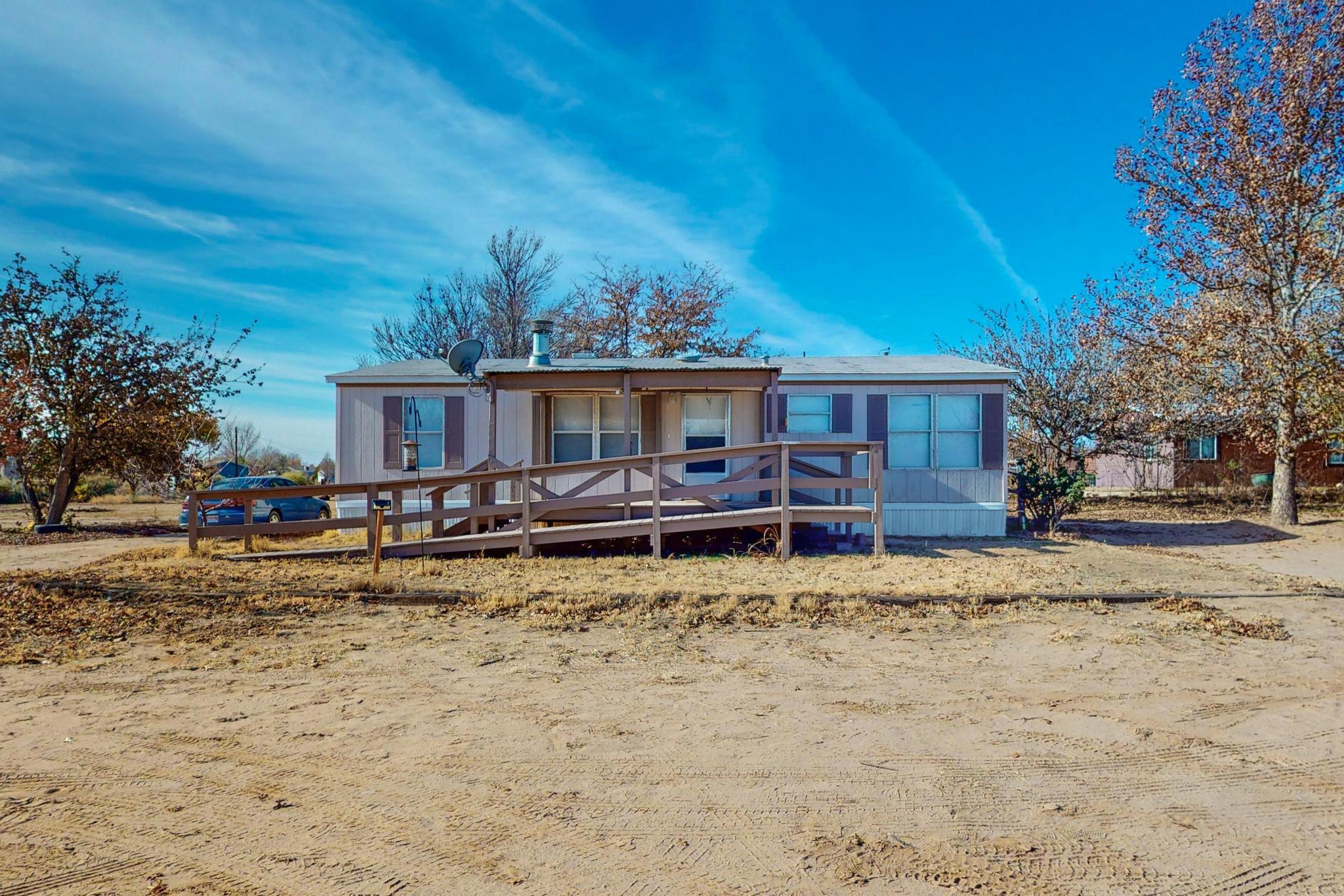 1527 Bryan Road, Los Lunas, New Mexico image 1