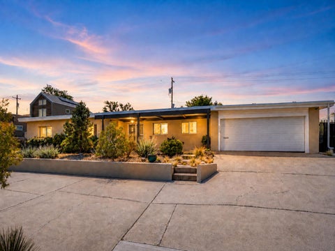 Photo of 3032 San Joaquin Avenue SE, Albuquerque, NM 87106 (MLS # 1109986)