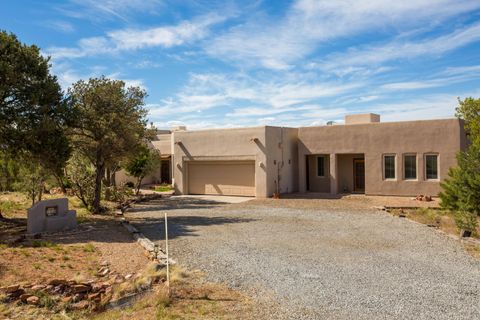 Homes For Sale - 26 Kiva Place<br/> Sandia Park, NM 87047