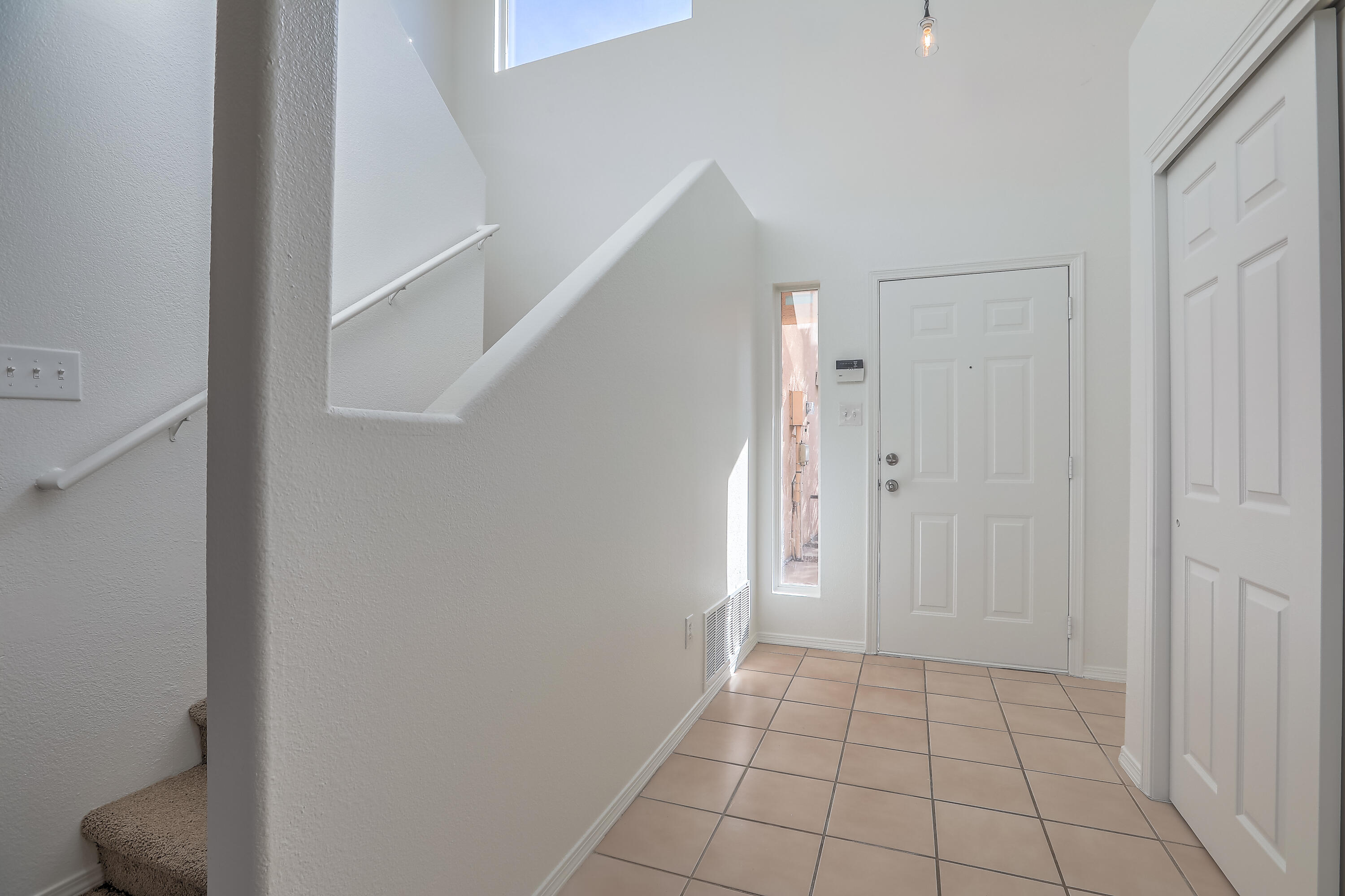 11251 Campo Del Oso Avenue NE