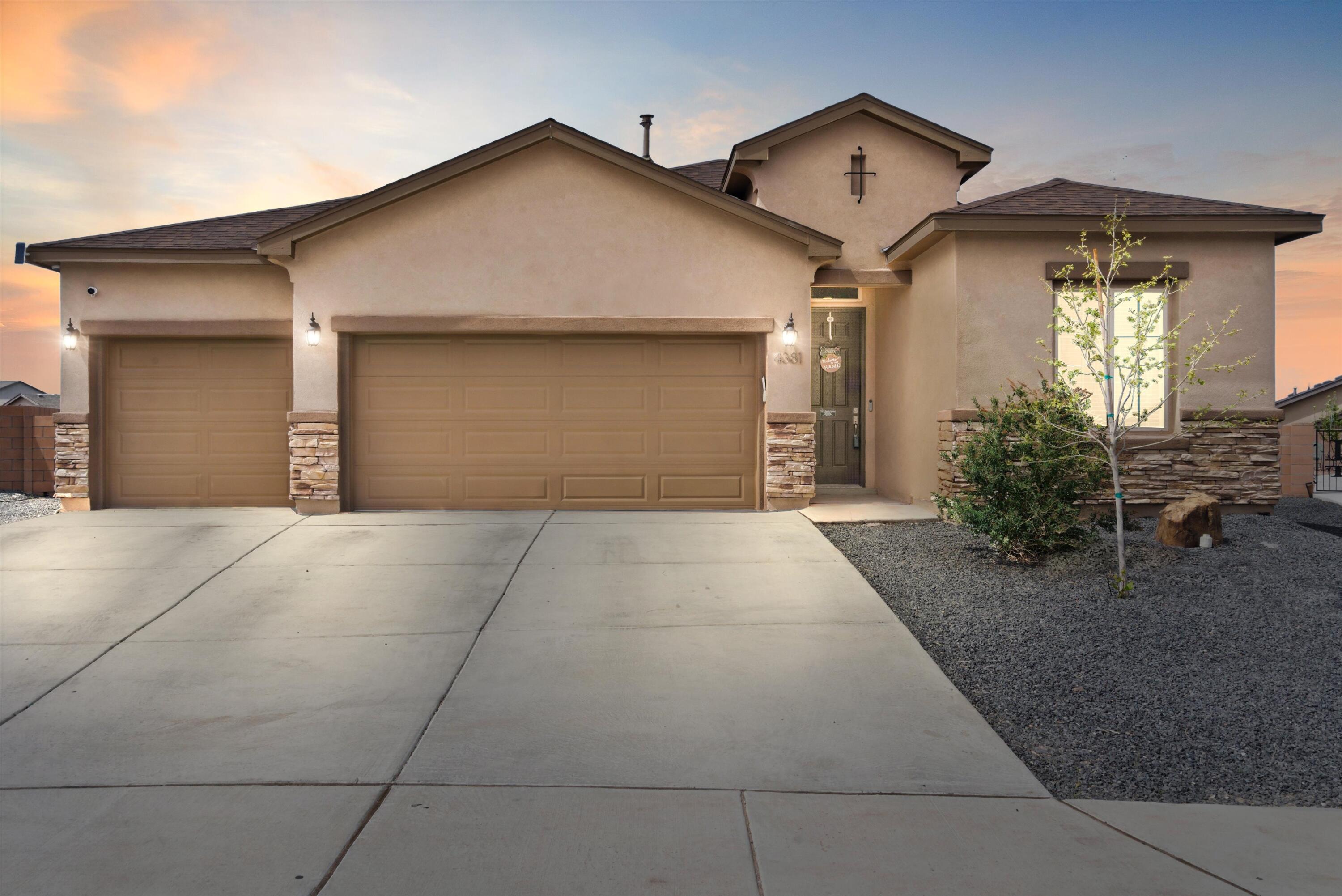 4381 Bald Eagle Loop, Rio Rancho, New Mexico image 1