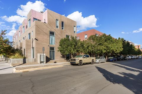 Photo of 877 Silver Avenue SW, Albuquerque, NM 87102 (MLS # 1093077)