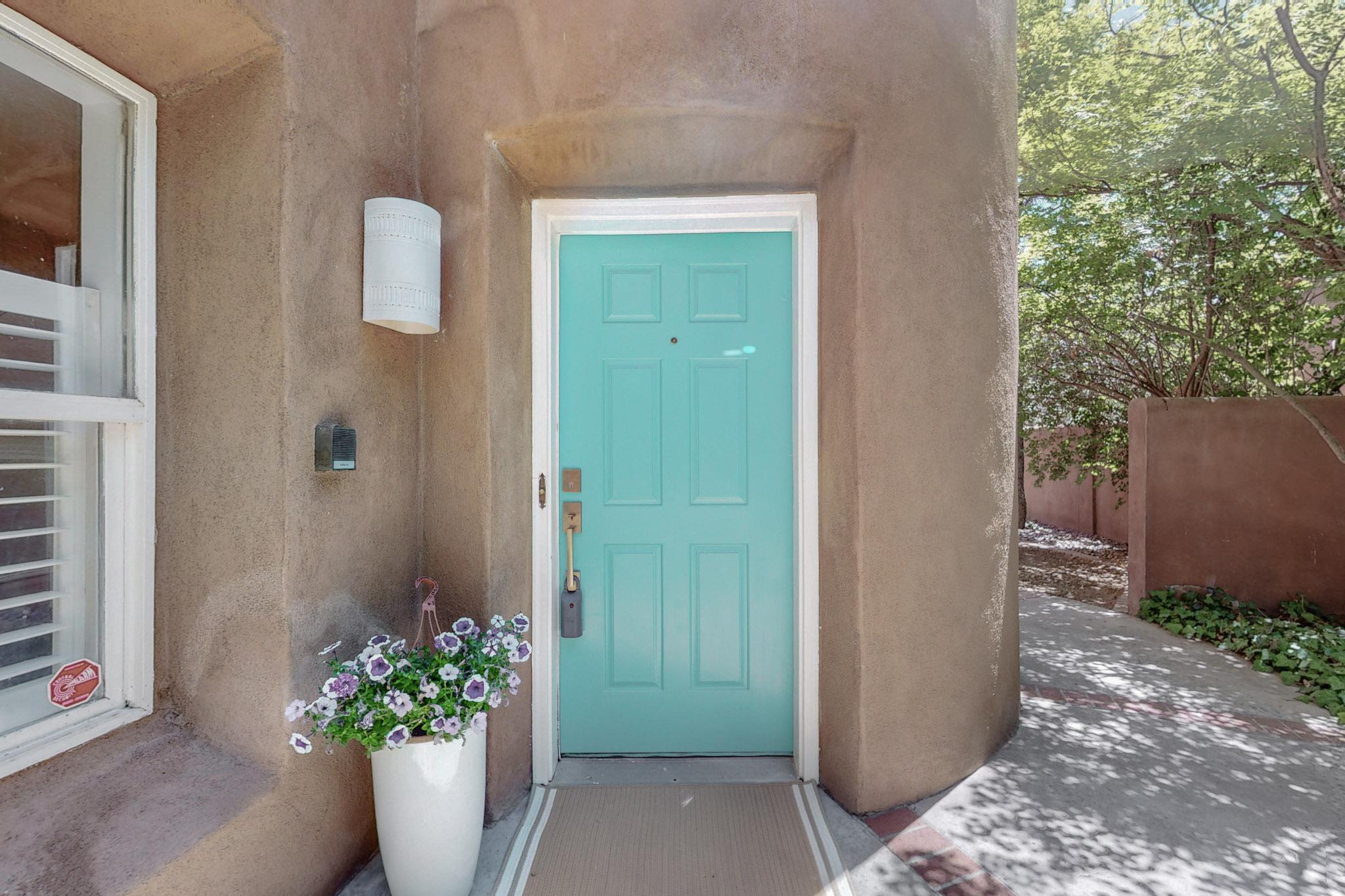 2904 CALLE DE ALAMO NW