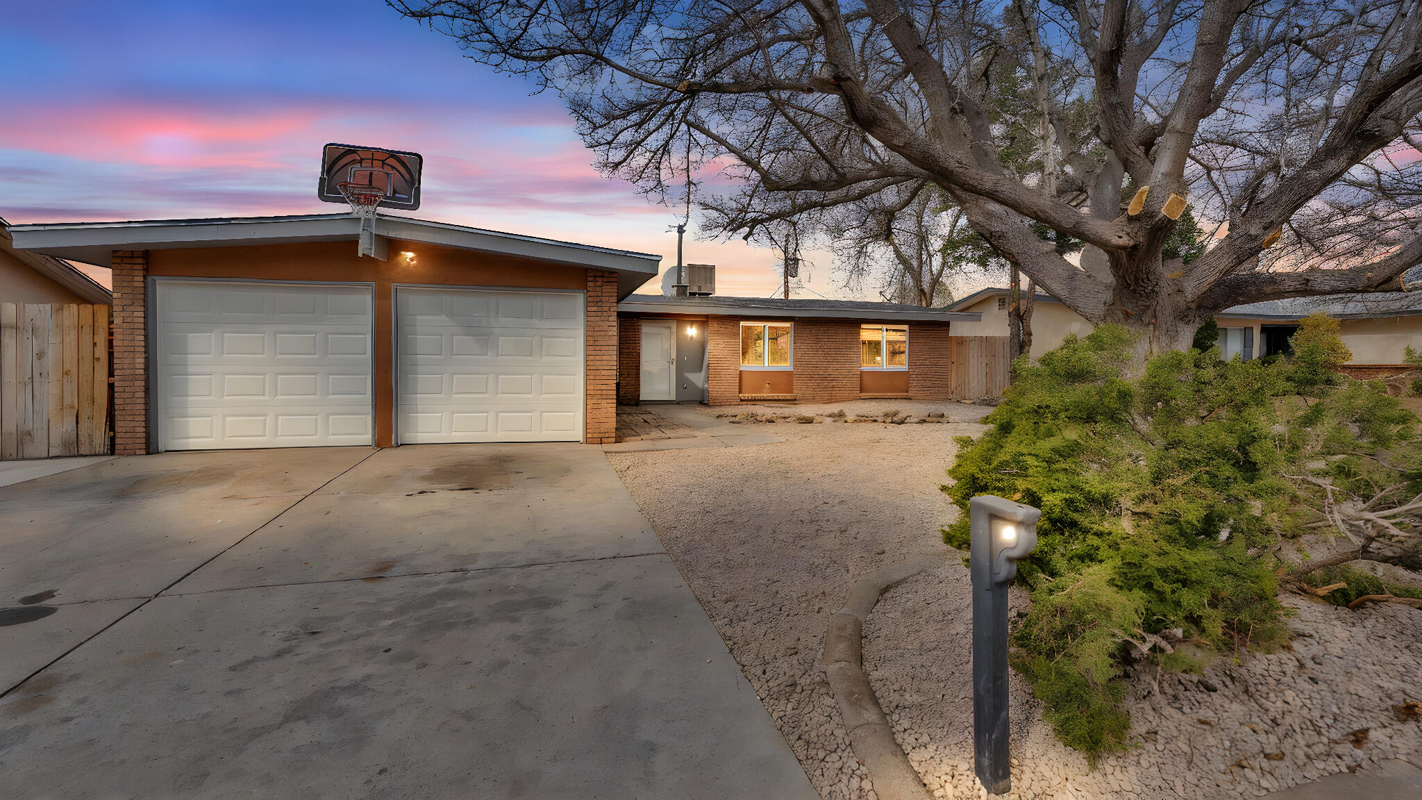 1813 Sandler Court NE