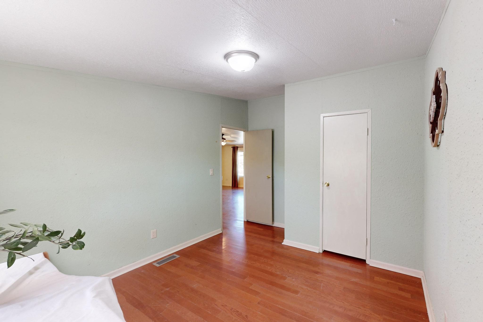 101 V Hill Road, Edgewood, New Mexico image 32