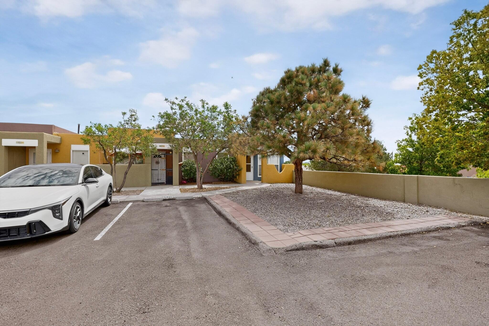 1116 Nakomis Drive NE