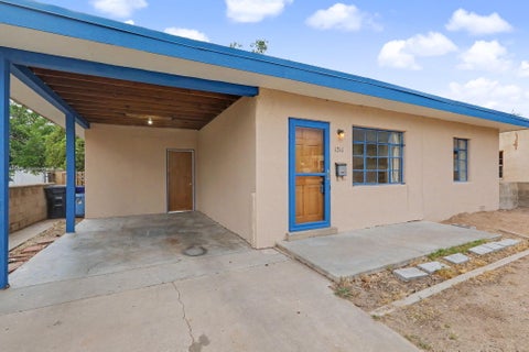 Homes For Sale - 1311 Dartmouth Drive<br/> Bernalillo County, Albuquerque, NM 87106