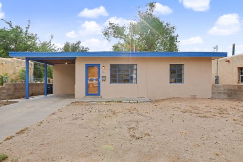 Homes For Sale - 1311 Dartmouth Drive<br/> Albuquerque, NM 87106