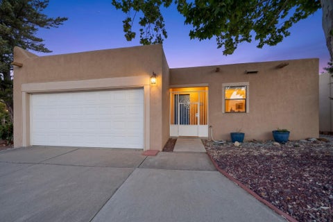 Townhouse For Sale - 5740 Manzanillo Loop<br/> Albuquerque, NM 87111