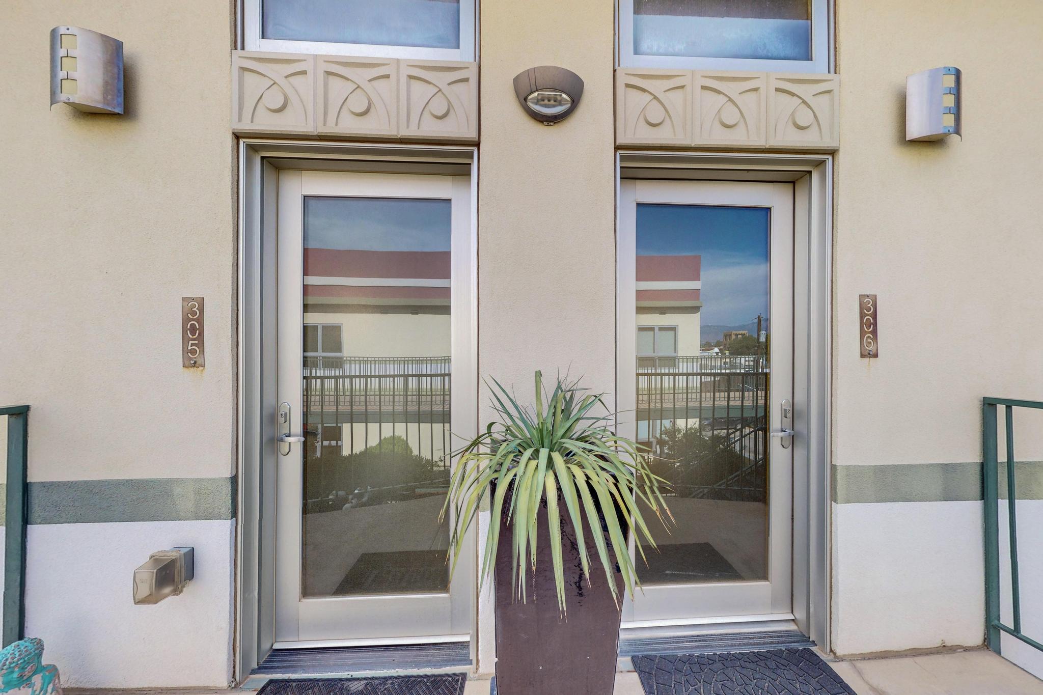 110 Richmond Drive SE UNIT 305