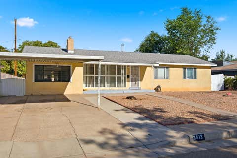 Photo of 2812 Cardenas Drive NE, Albuquerque, NM 87110 (MLS # 1109708)