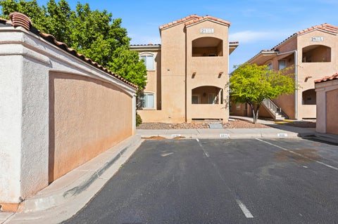 Condo For Sale - 6800 Vista Del Norte Road # 2121<br/> Albuquerque, NM 87113