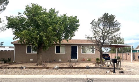 Homes For Sale - 6329 Wayne Road<br/> Albuquerque, NM 87120