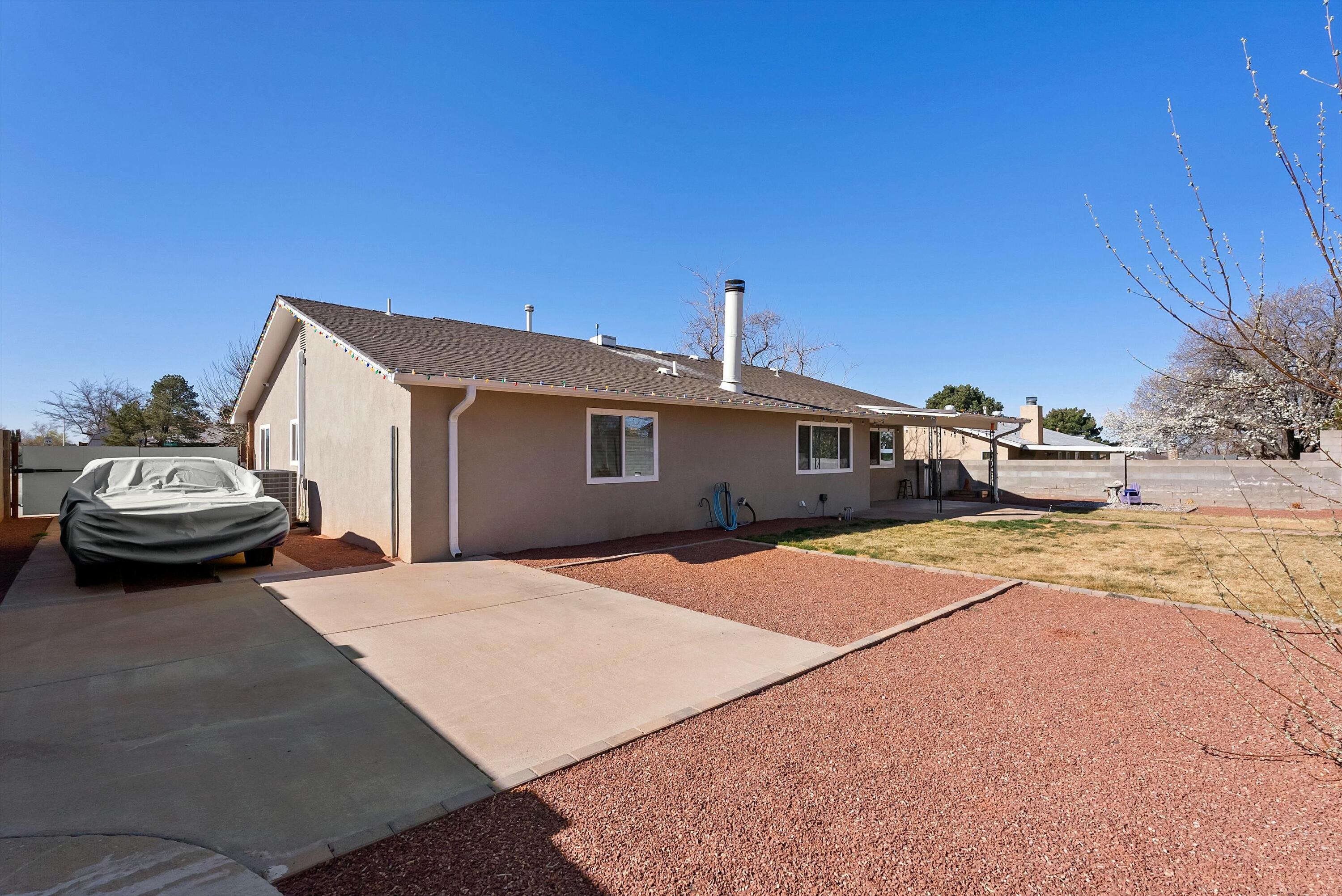 7561 Capulin Road, Albuquerque, New Mexico image 35