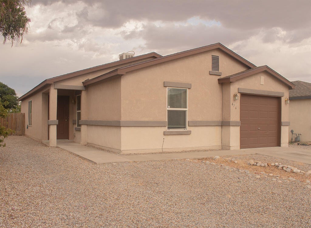 476 Desert Bluff Drive SW