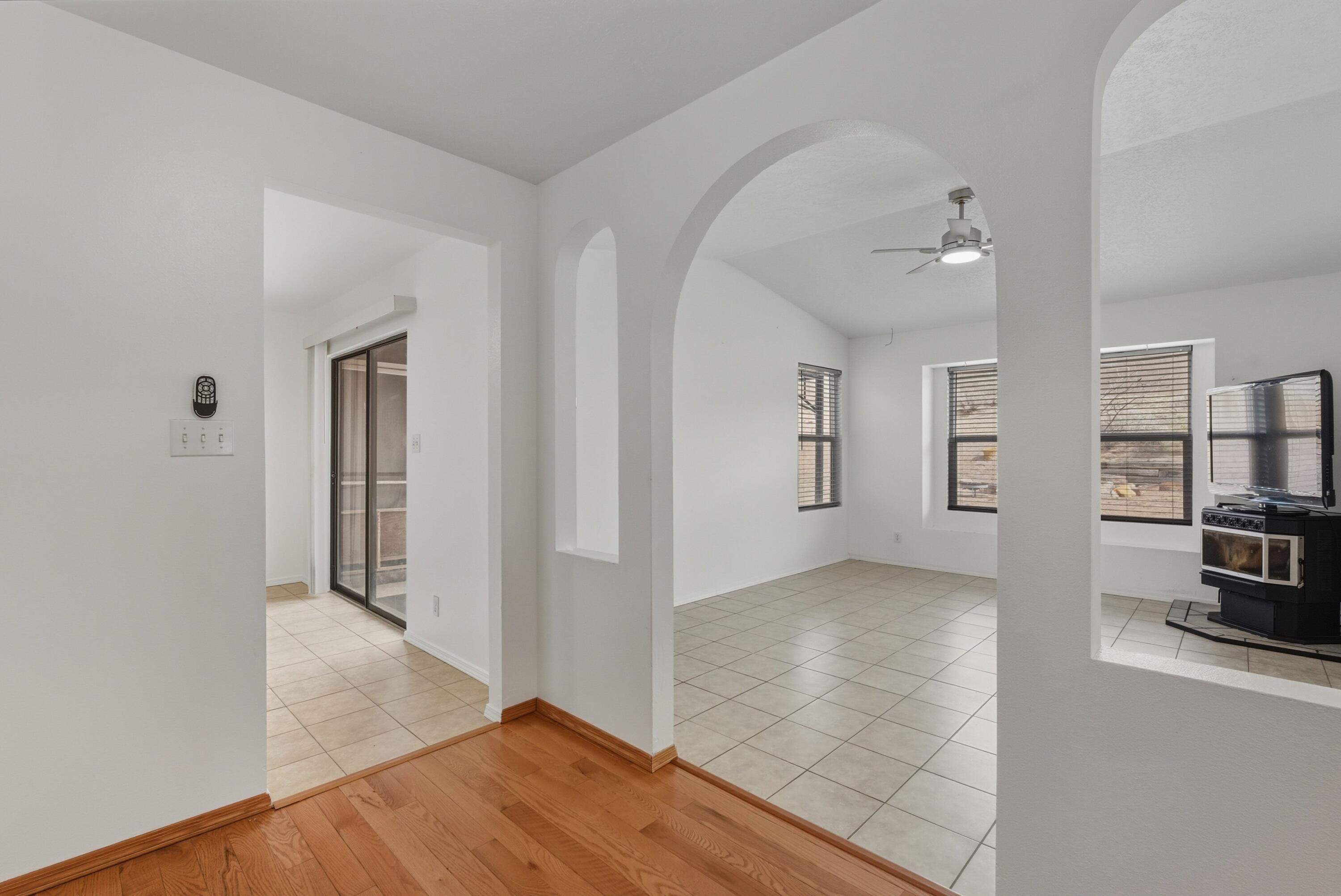 516 Christine Drive NE