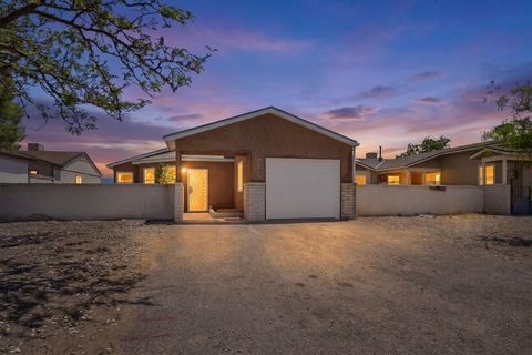 Photo of 346 Pearl Drive NE, Rio Rancho, NM 87124 (MLS # 1104500)