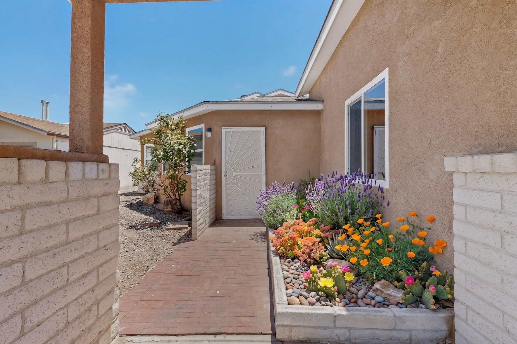 346 Pearl Drive NE