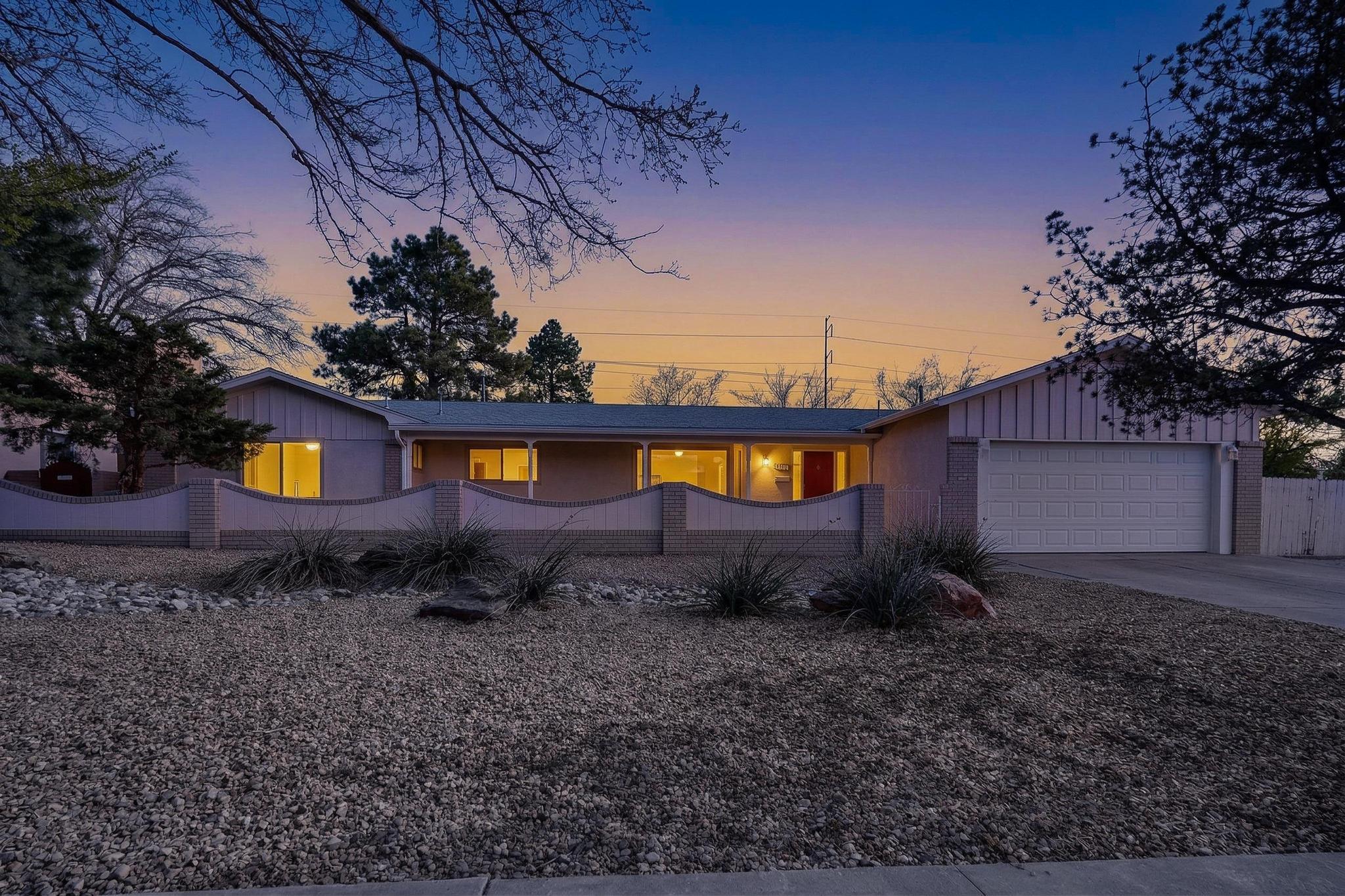 8900 Lagrima De Oro Road NE