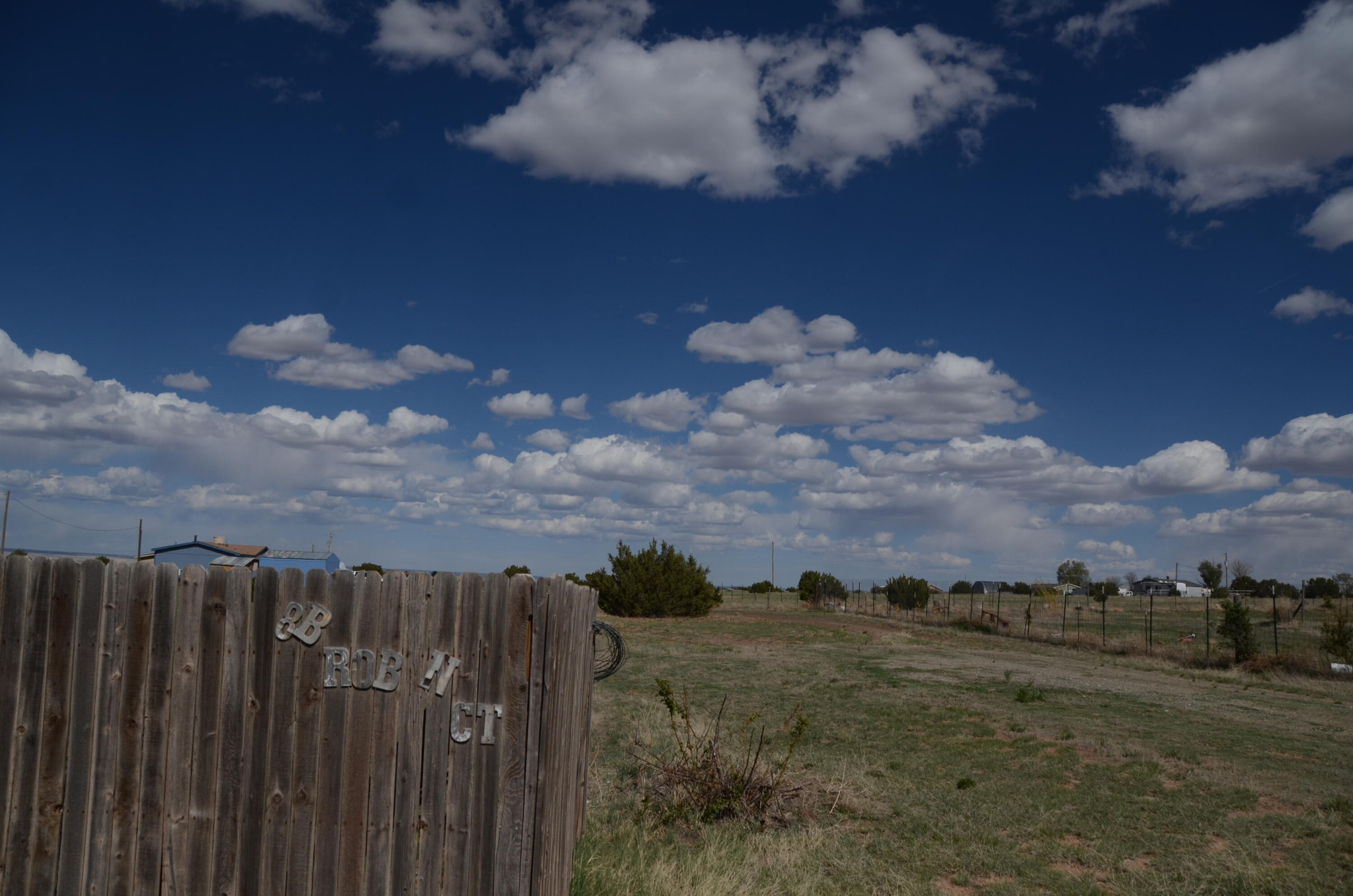 8 Robin Court, Edgewood, New Mexico image 1