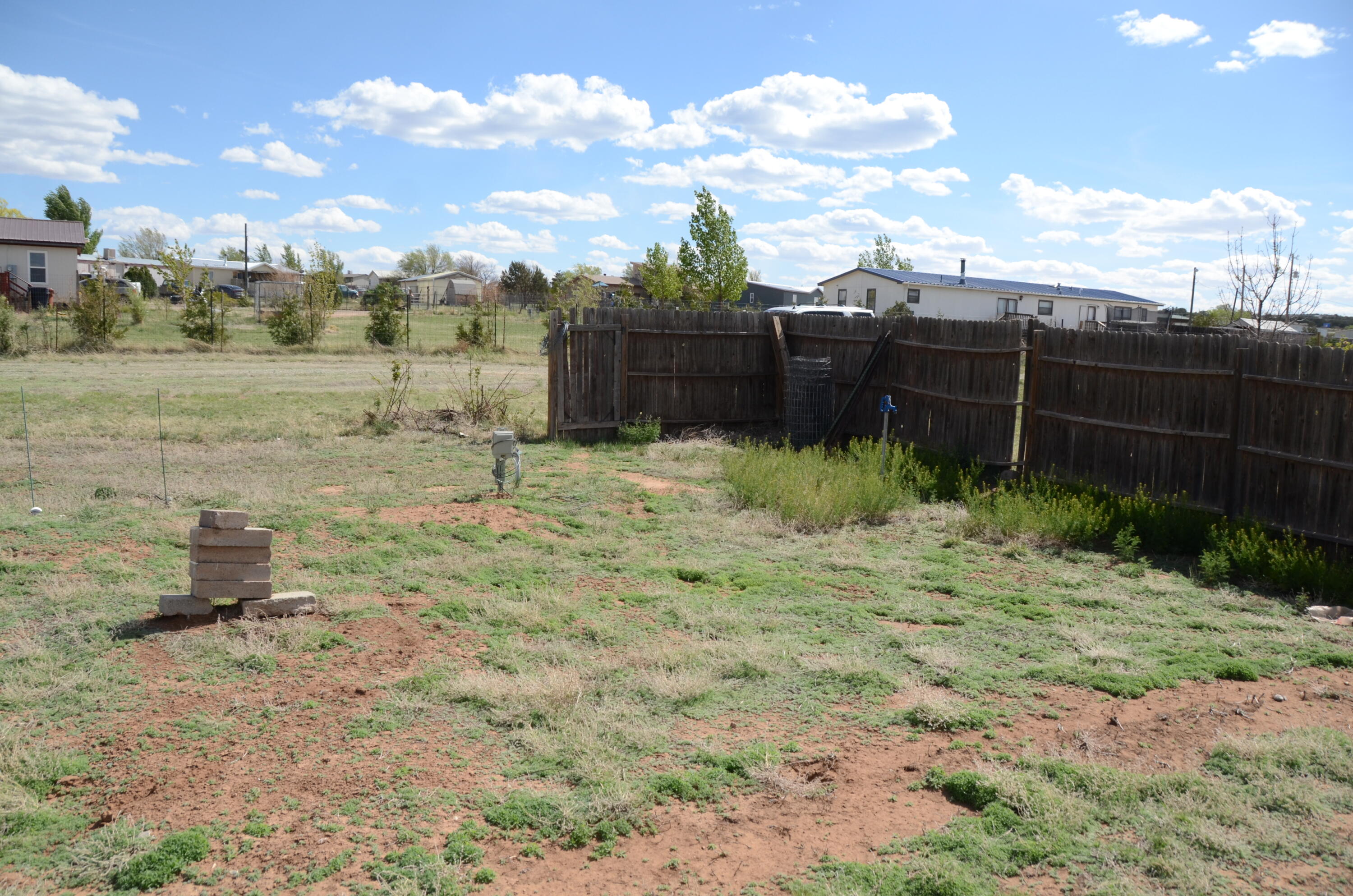 8 Robin Court, Edgewood, New Mexico image 2