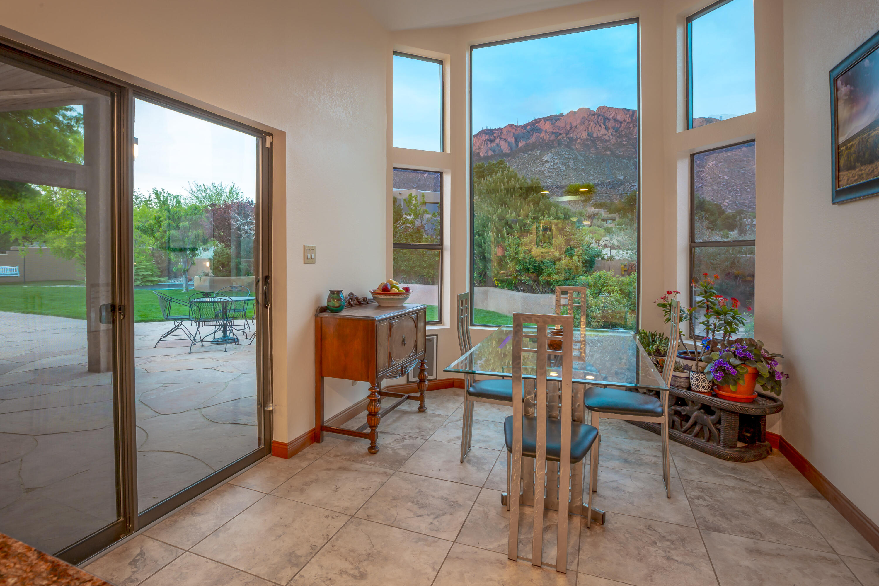 536 Black Bear Road, Albuquerque, New Mexico image 5