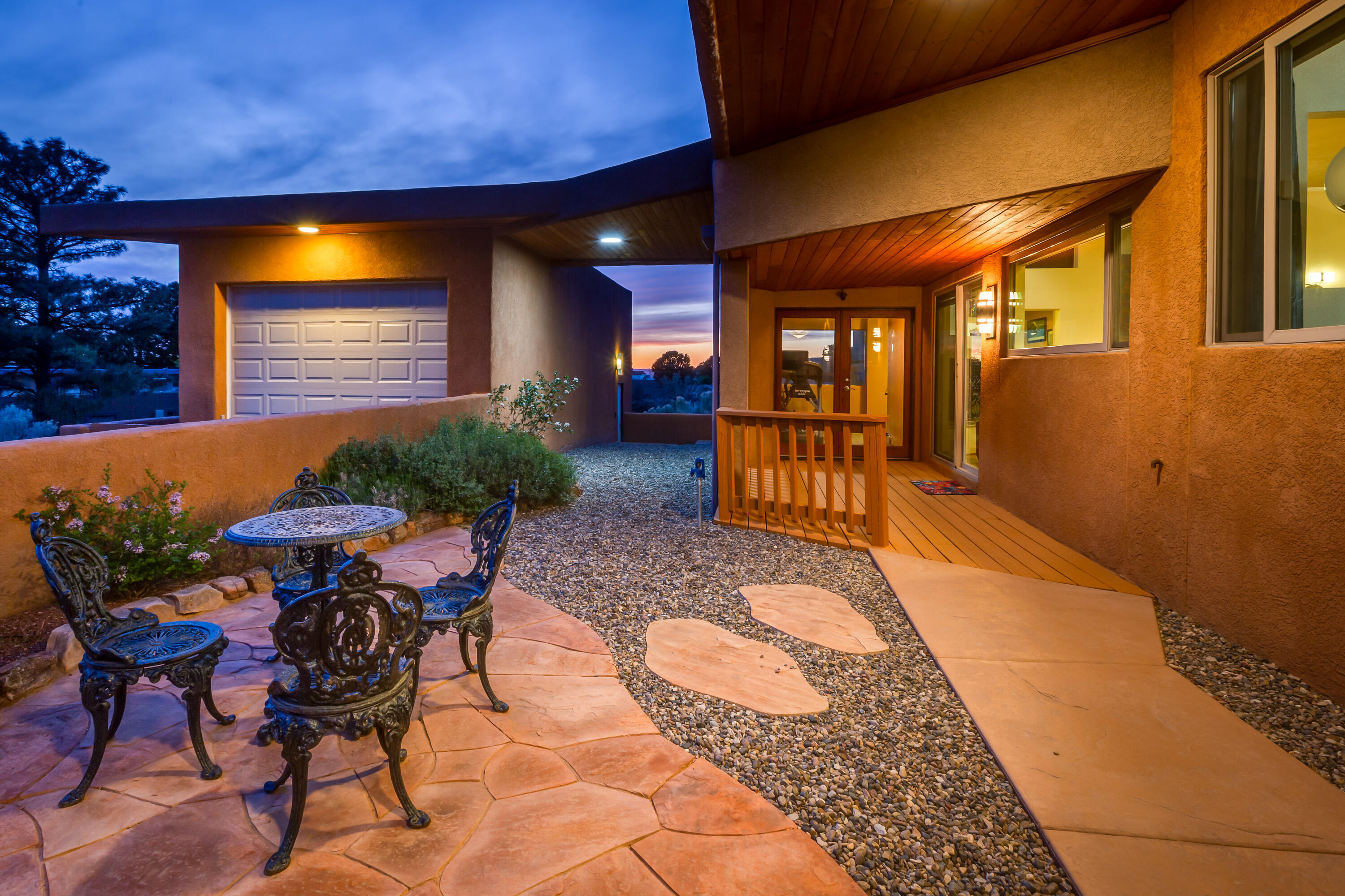 536 Black Bear Road, Albuquerque, New Mexico image 1